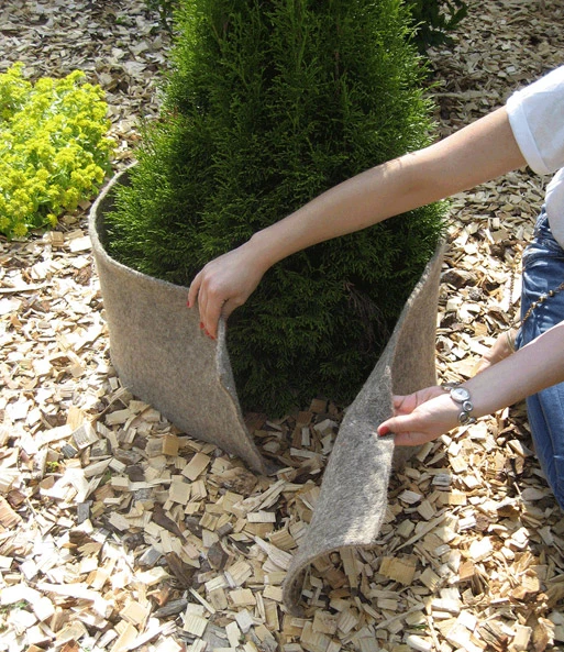 Winter Beschermingsmat Van Schapenwol 'grijs' 2 Winter Beschermingsmat Van Schapenwol 'grijs' - Afbeelding 2